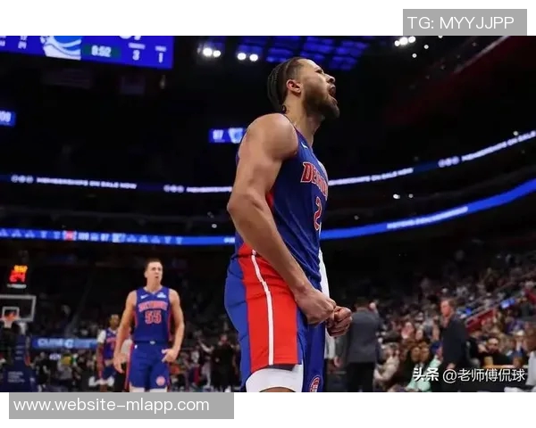 里德表现出色但仍需提升11投7中斩获18分7篮板2助攻1抢断1盖帽三分球命中率待加强